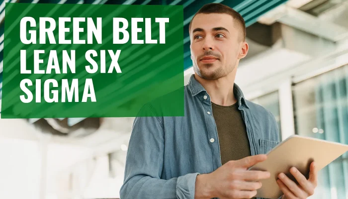 Profissional confiante segurando um tablet, representando o curso de Certificação Lean Six Sigma Green Belt com foco em melhoria contínua e desempenho organizacional. cursos de gestão e qualidade